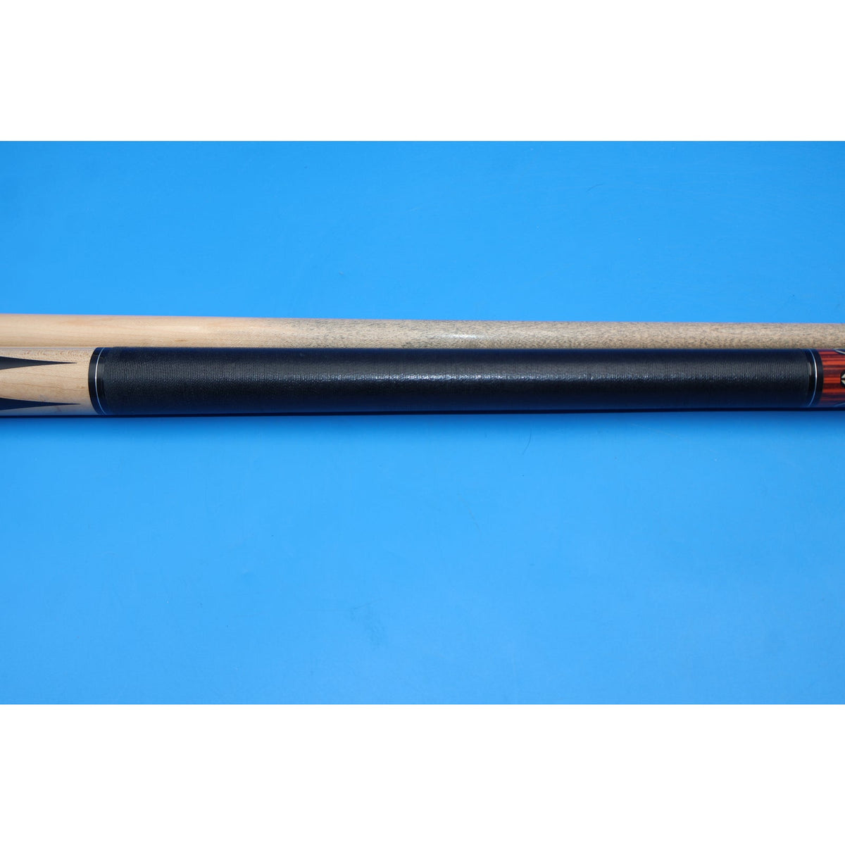 McDermott Star S9 2-Piece Pool Cue 19oz Birdseye Maple w/ DFS Hard Case