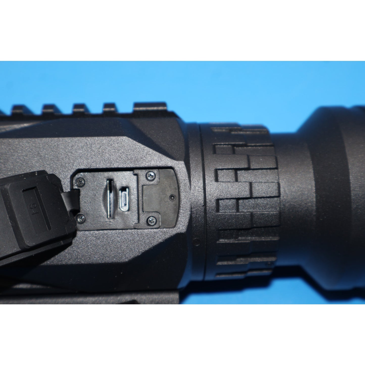 Sightmark Wraith HD Series 4-32x50 Digital Day/Night Riflescope (Model SM18011)