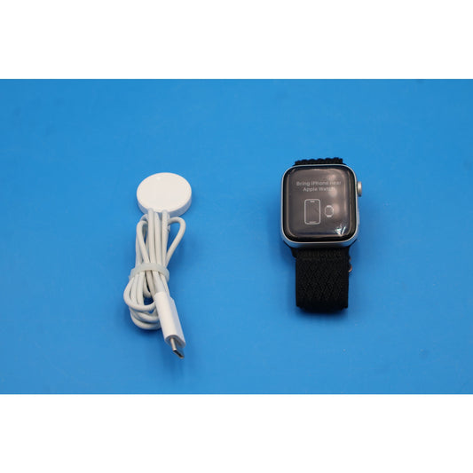 Apple Watch Series SE (2nd generation) 44mm GPS – Silver (Model A2723)