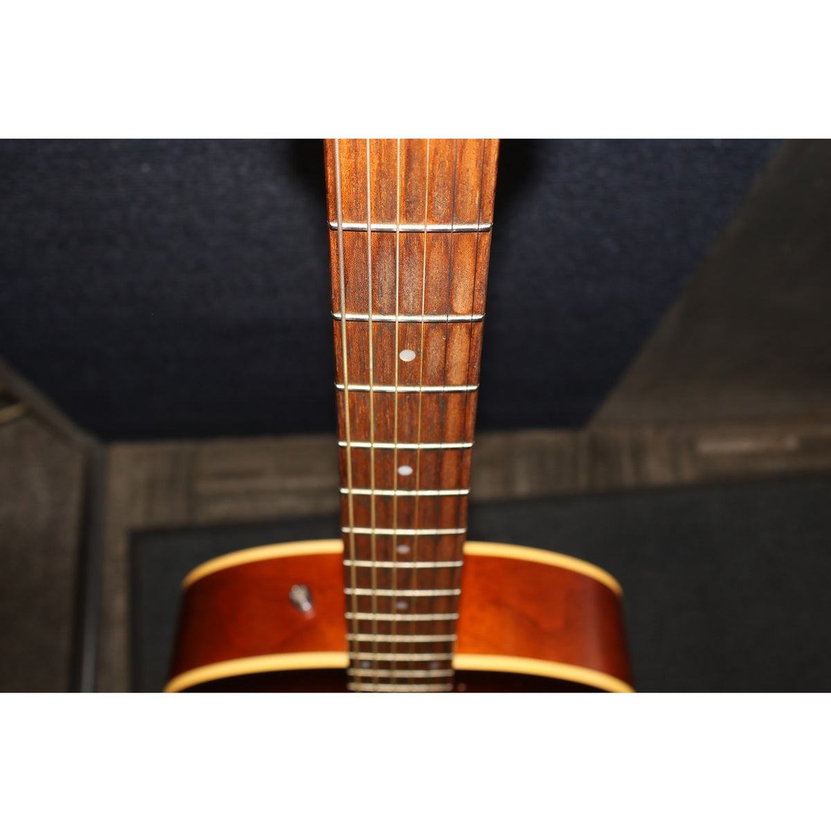 Godin 5th Avenue Archtop Acoustic Guitar Cognac Burst Made in Canada w/ Case