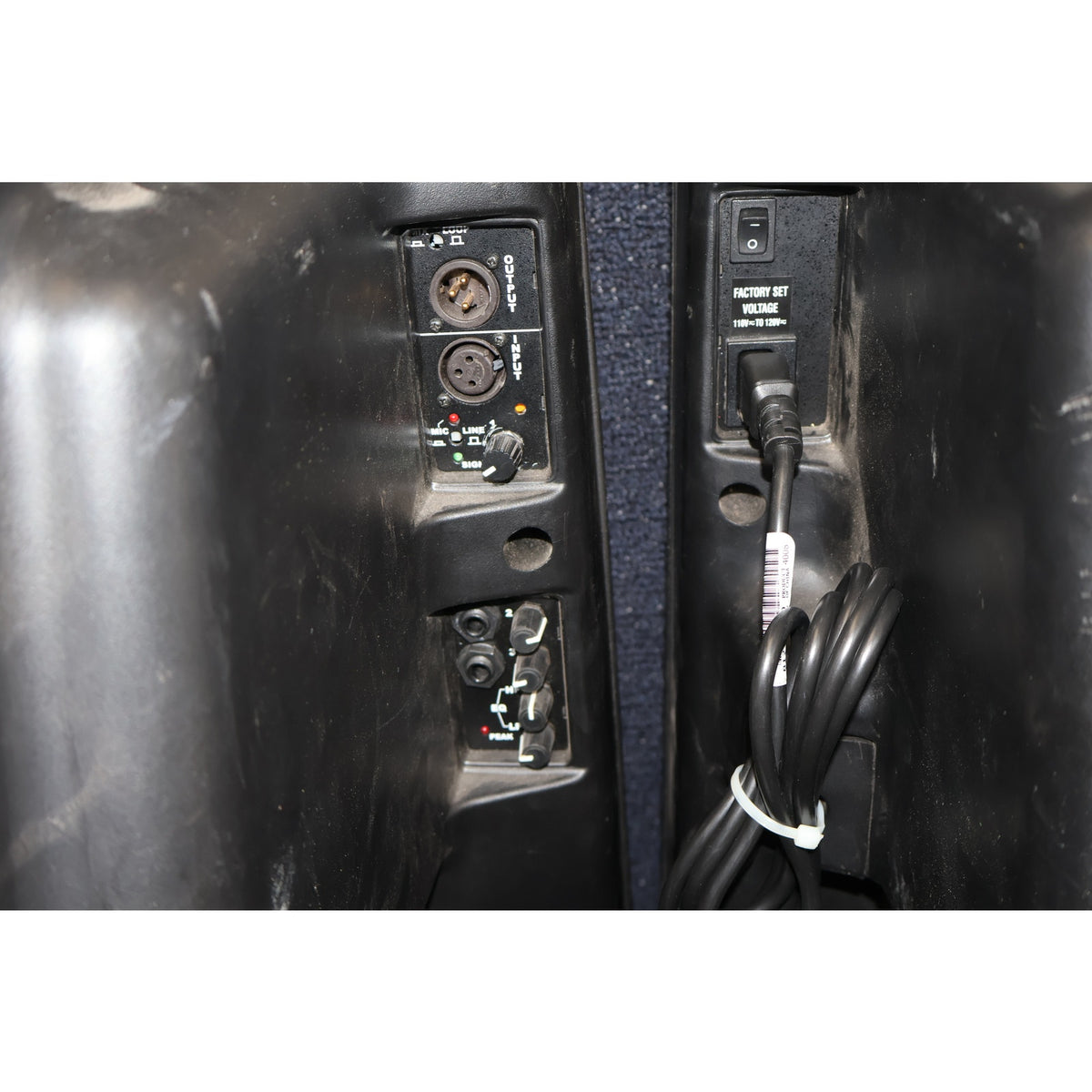 JBL EON15 G2 15" Powered PA Speaker Pair