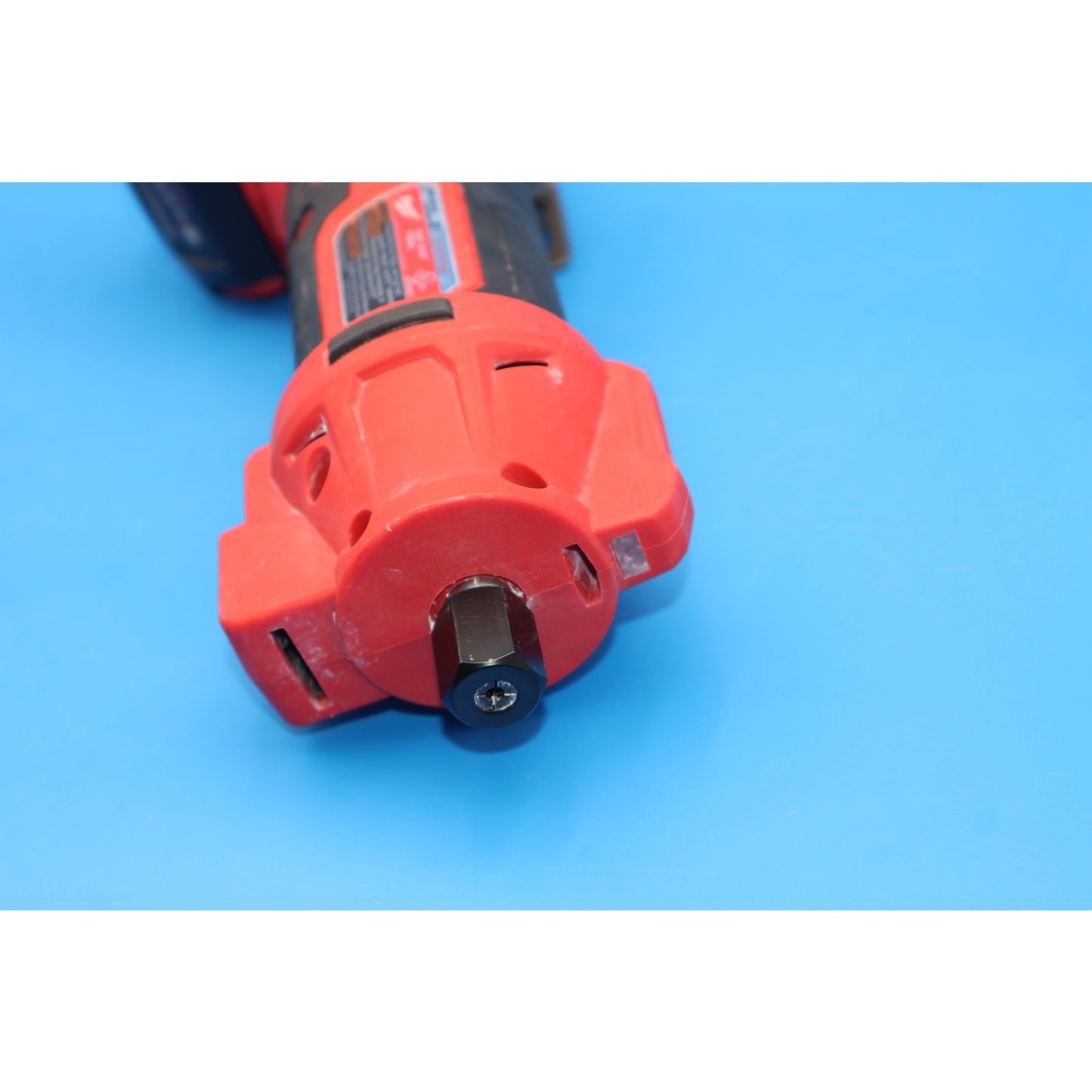 Milwaukee 2627-20 M18 18V Cut-Out Tool w/ XC 5.0 Battery & M12/M18 Charger