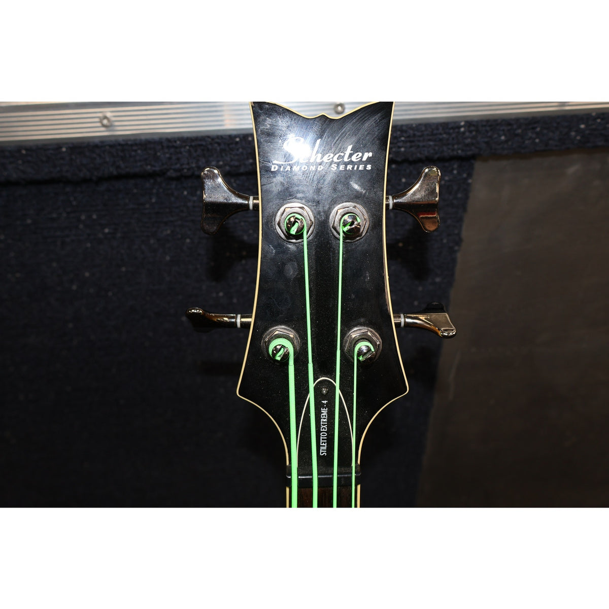 Schecter Stiletto Extreme-4 4-String Active Bass See-Thru Black w/ Hard Case