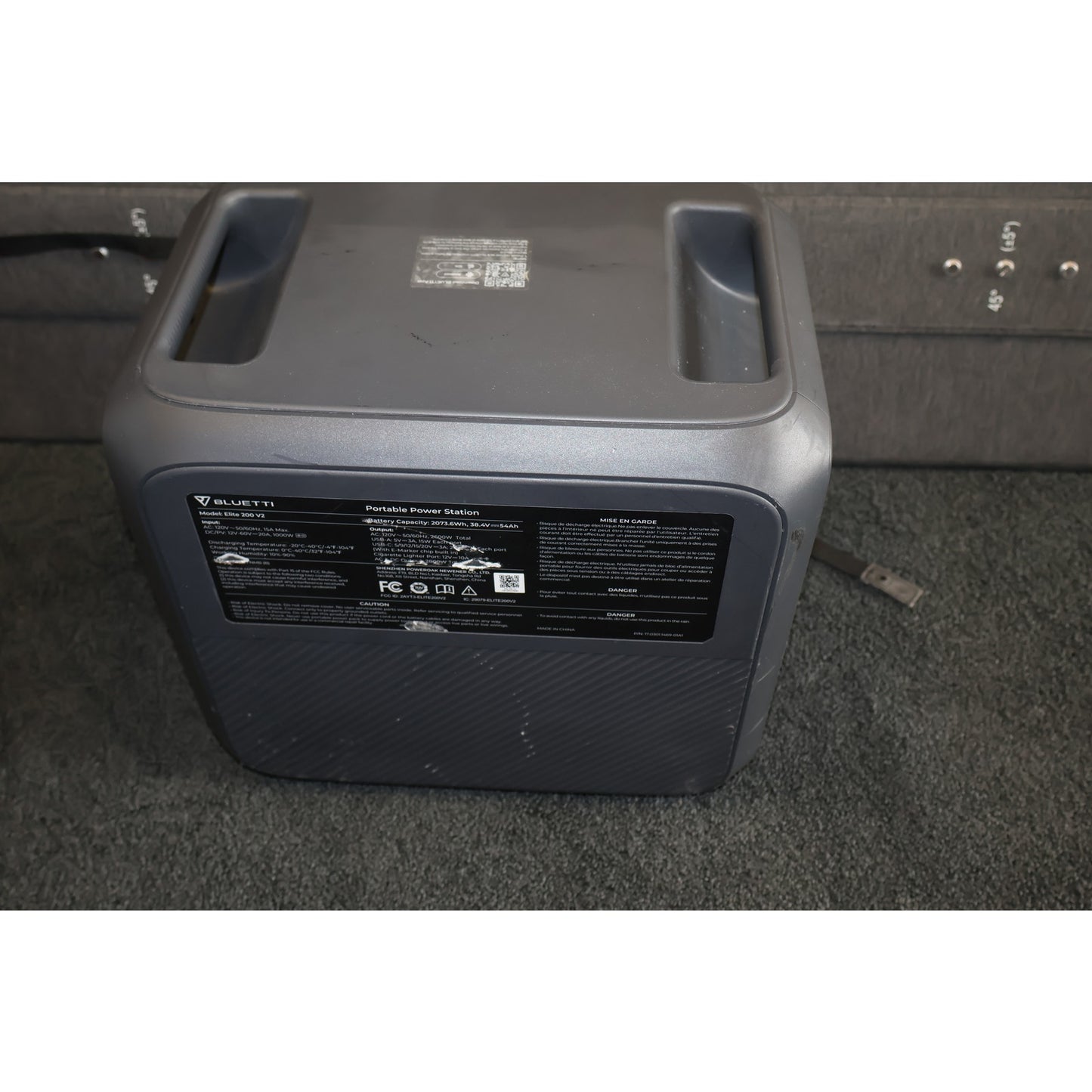 Bluetti Elite 200 V2 Solar Generator Power Station with 2 - 200W Solar Panels