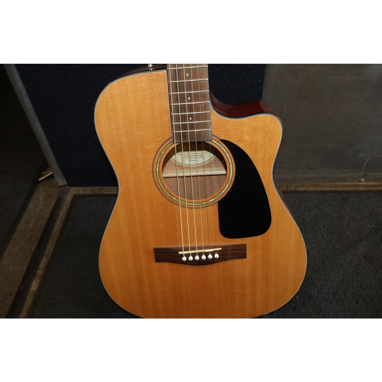 Fender CF-60CE, Acoustic/Electric Guitar