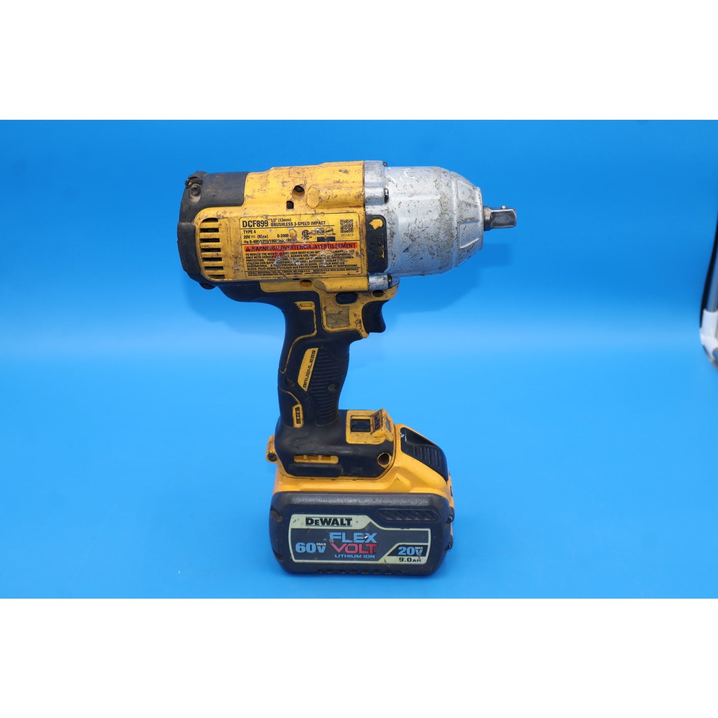 DeWalt DCF899 20V, Brushless, 1/2" Drive, Impact Wrench + 9ah FlexVolt Battery