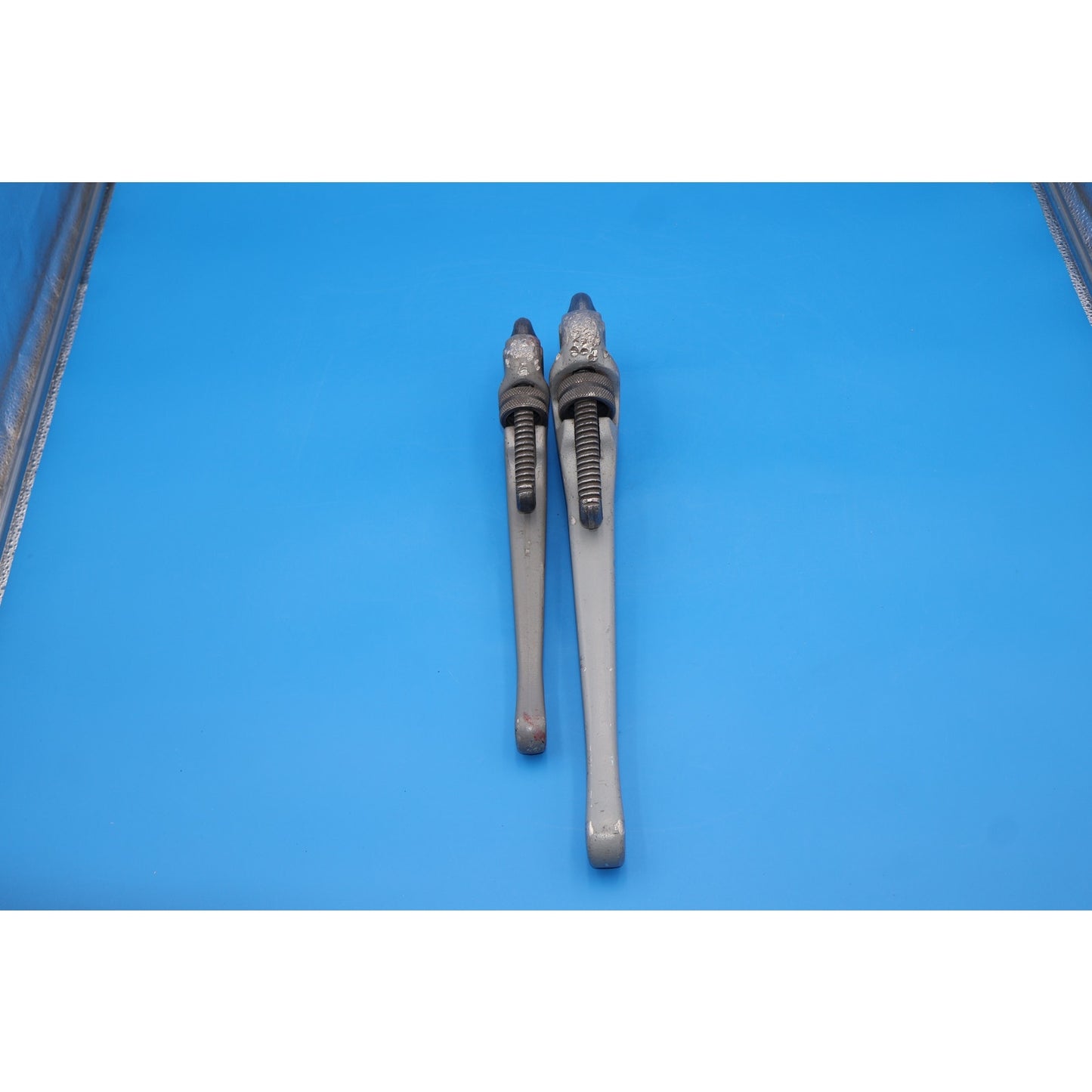 Set of 2 Ridgid Aluminum Pipe Wrenches, 18" and 14"