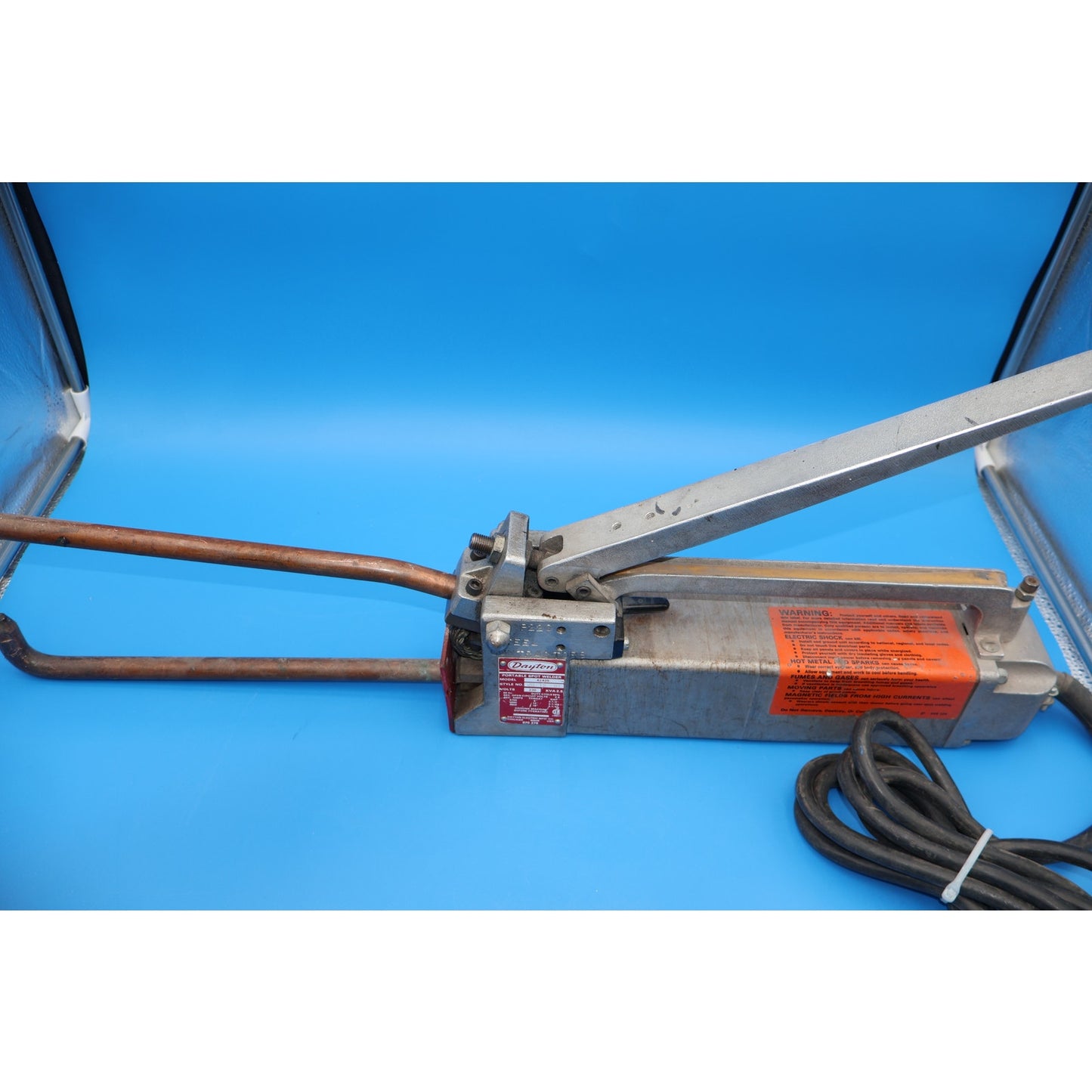Dayton 4Z425 230V Portable Spot Welder