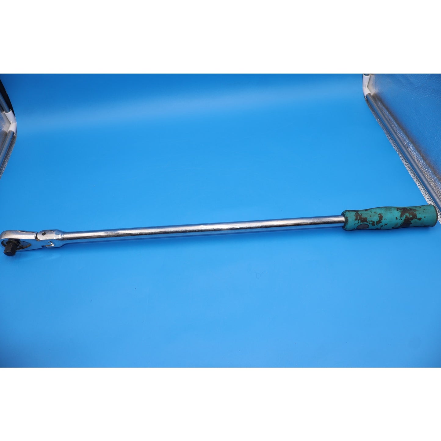 Cornwell SRF80LHBL 27” 1/2” Drive Flex Head 80-Tooth Ratchet Blue Grip USA