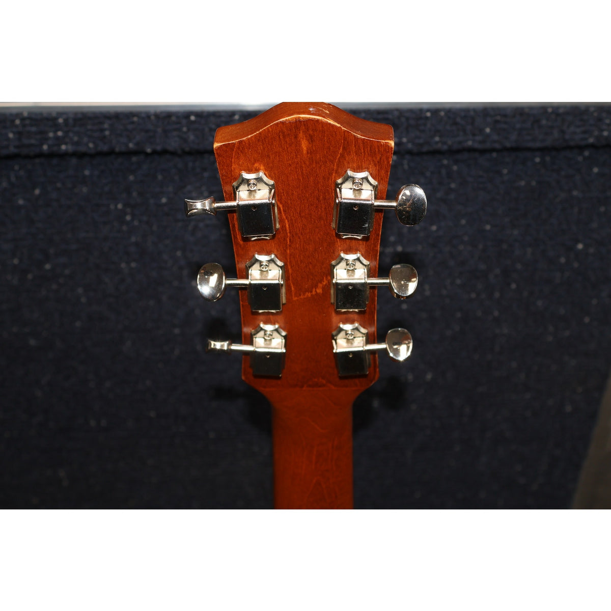 Godin 5th Avenue Archtop Acoustic Guitar Cognac Burst Made in Canada w/ Case