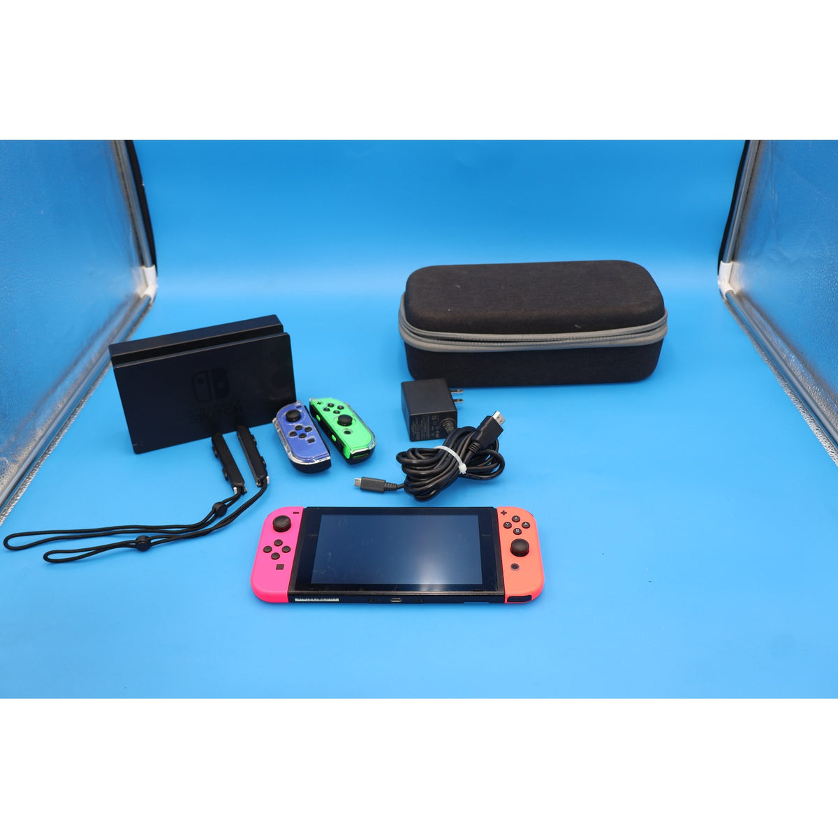 Nintendo Switch HAC-001 V1 Console Bundle 256GB SD 4 Joy-Cons Dock Case Tested