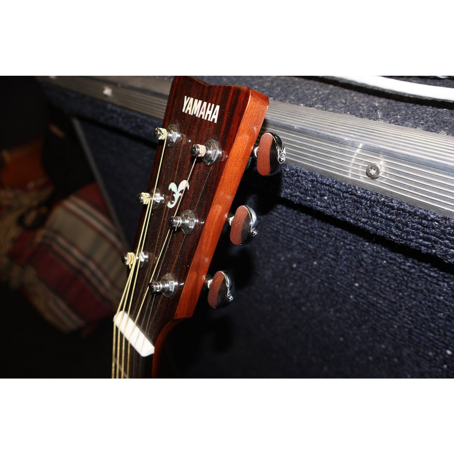 Yamaha FG700S Dreadnought Acoustic Guitar Natural 6 String