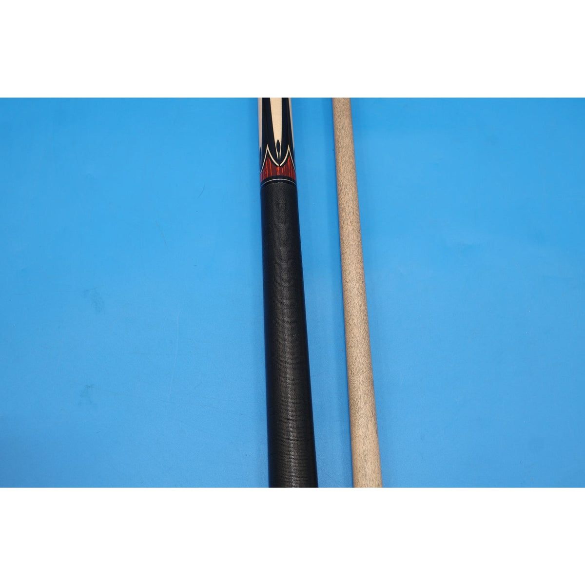 McDermott Star S9 2-Piece Pool Cue 19oz Birdseye Maple w/ DFS Hard Case