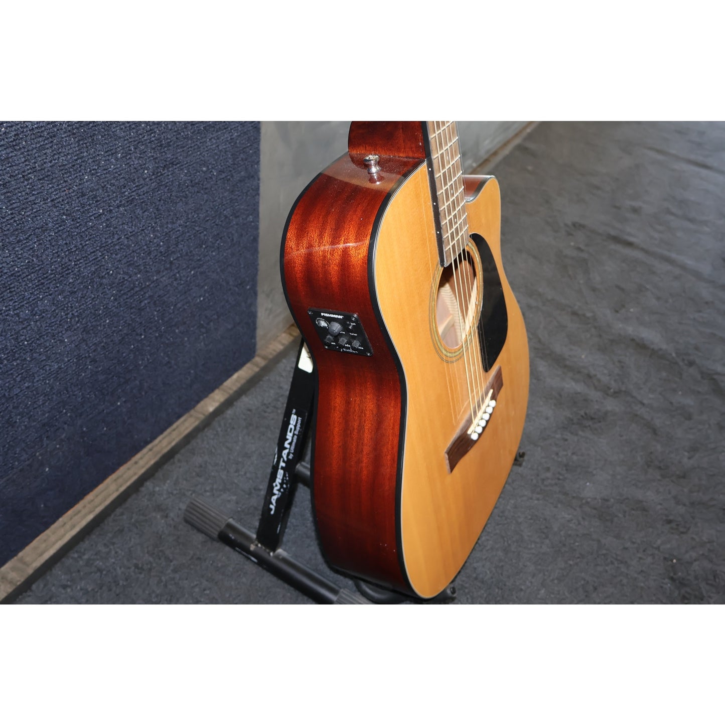 Fender CF-60CE, Acoustic/Electric Guitar