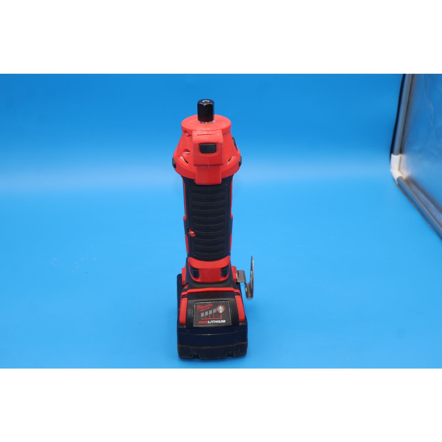 Milwaukee 2627-20 M18 18V Cut-Out Tool w/ XC 5.0 Battery & M12/M18 Charger