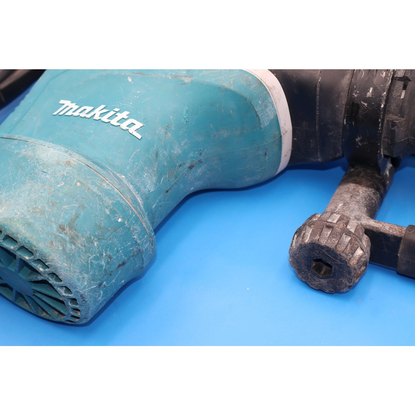 Makita HR4013C 1-9/16" AVT Rotary Hammer Drill, SDS MAX