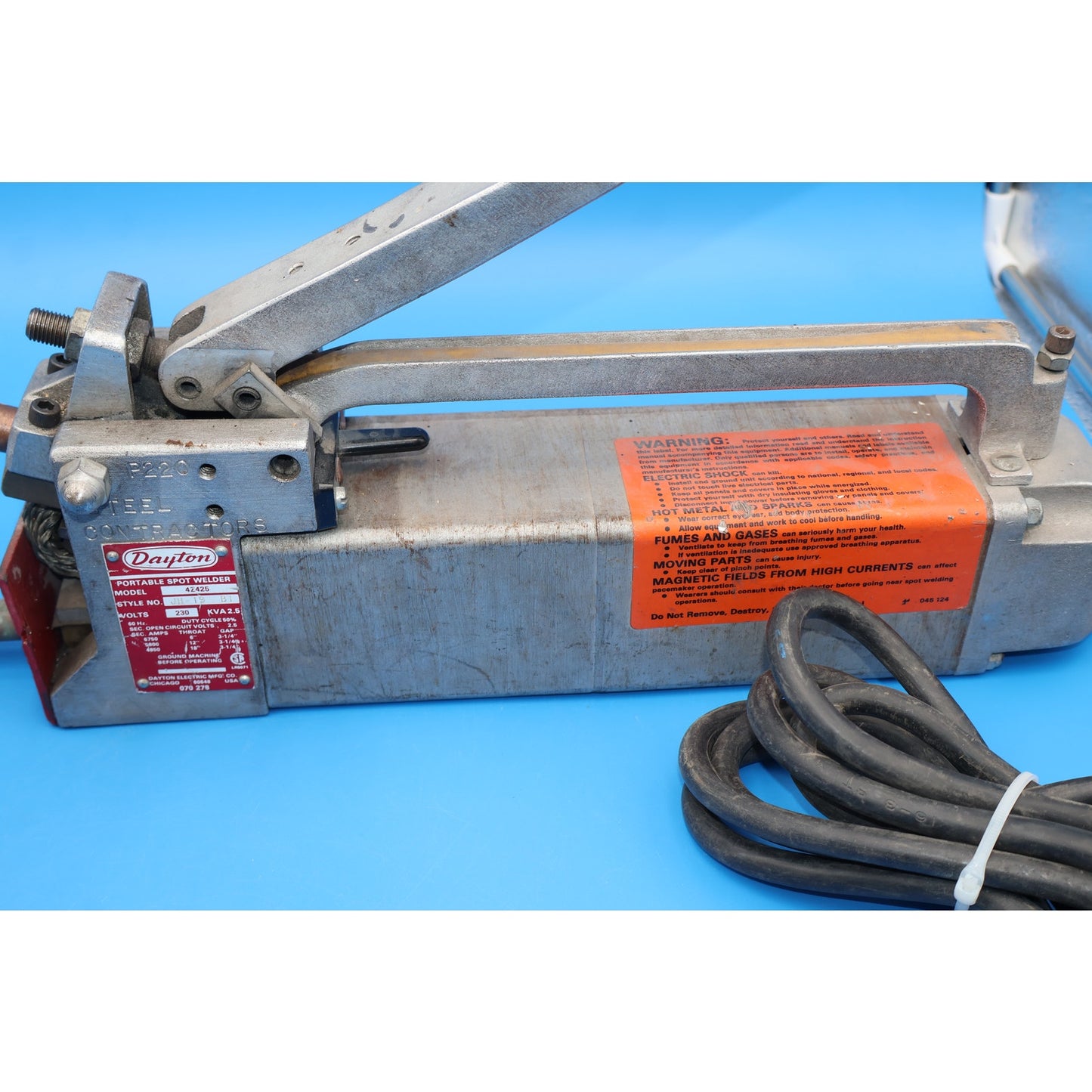 Dayton 4Z425 230V Portable Spot Welder