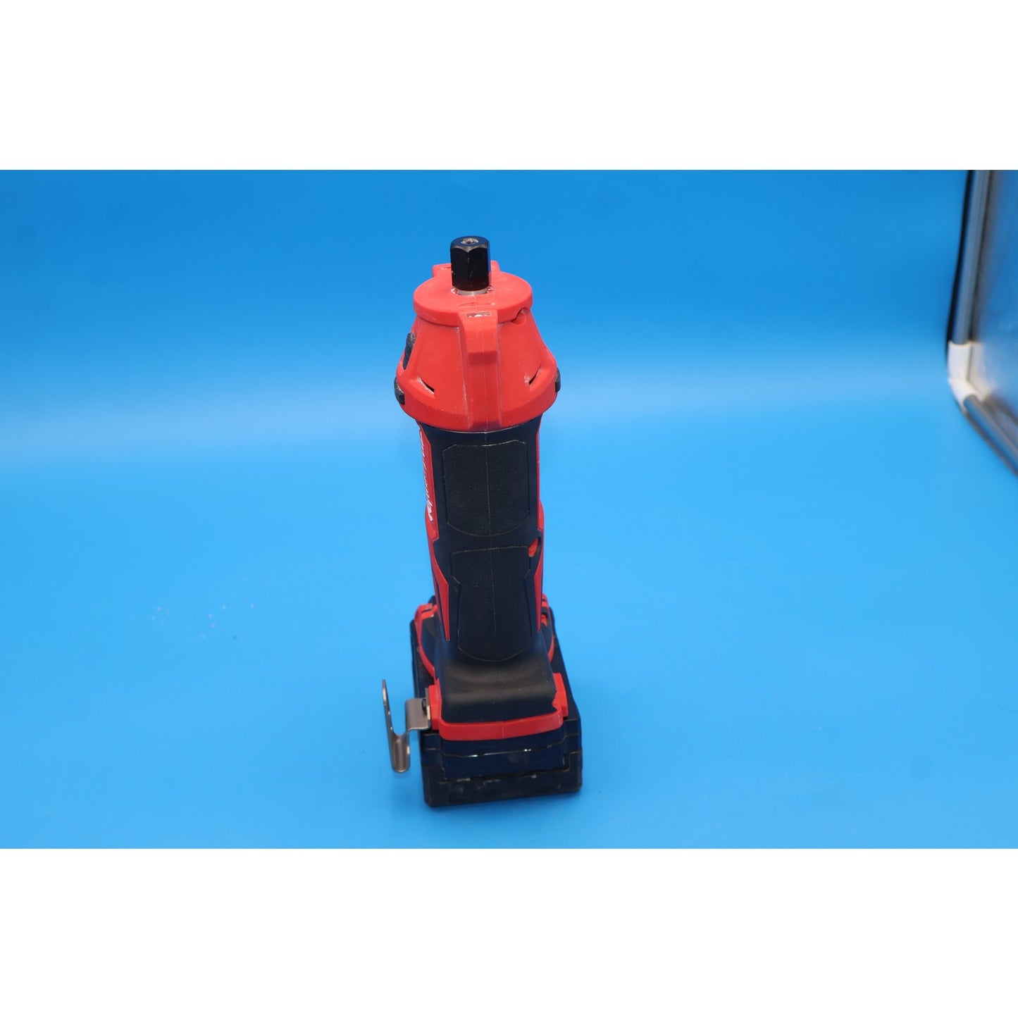 Milwaukee 2627-20 M18 18V Cut-Out Tool w/ XC 5.0 Battery & M12/M18 Charger