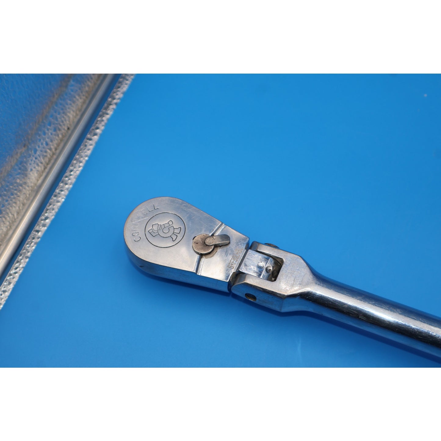 Cornwell SRF80LHBL 27” 1/2” Drive Flex Head 80-Tooth Ratchet Blue Grip USA