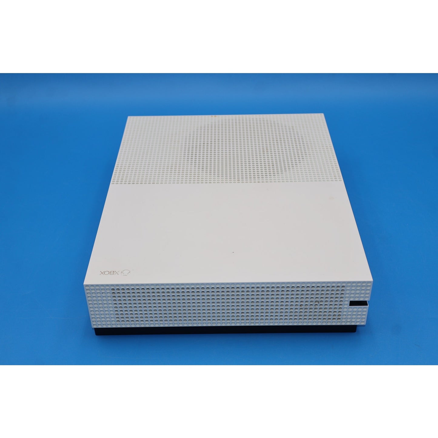 Microsoft Xbox One S 500GB White Console (Model 1681) w/ Controller