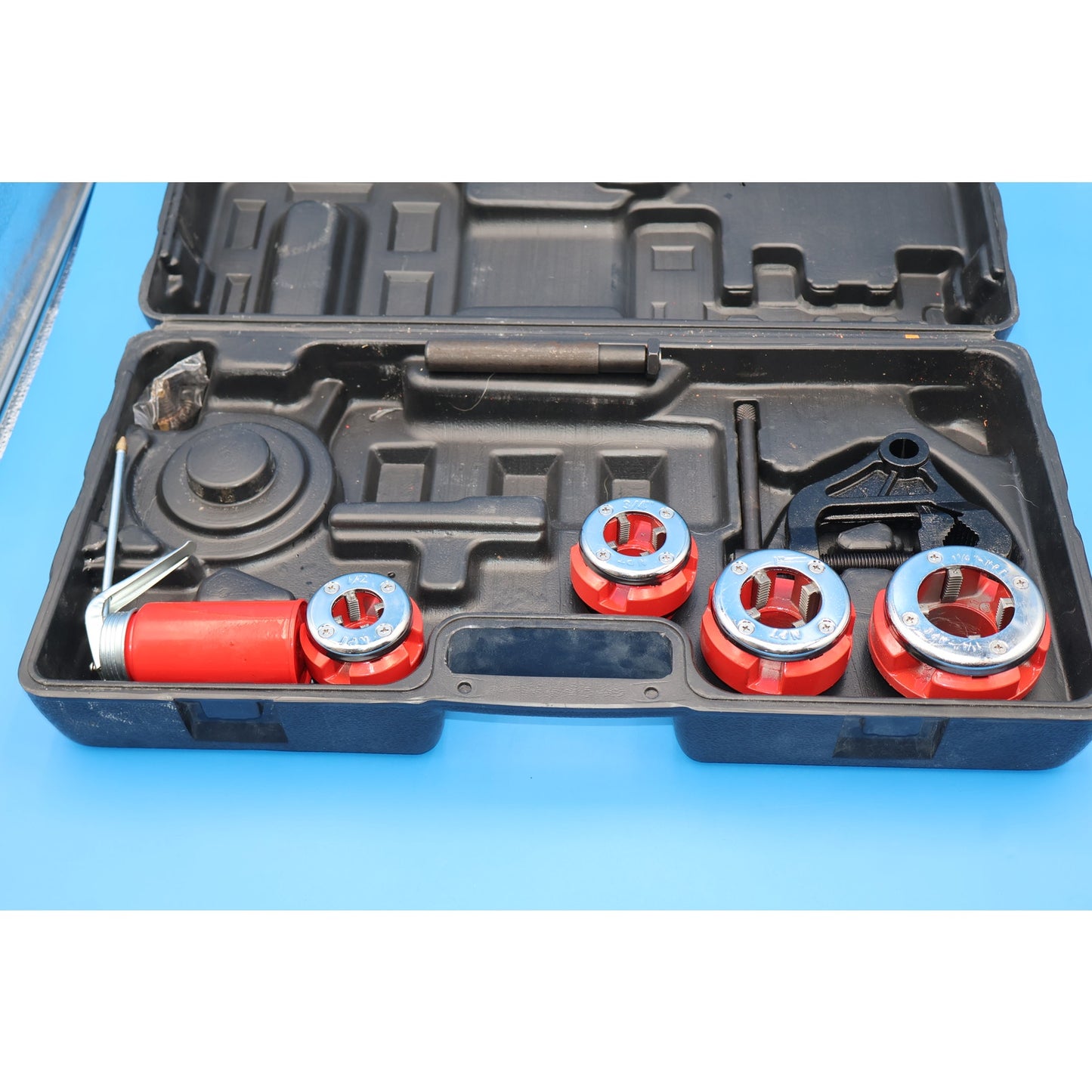 VEVOR Z1T-KY01-30-50 Electric Pipe Threader Kit 2300W w/ 4 Dies 1/2"-1-1/4" NPT