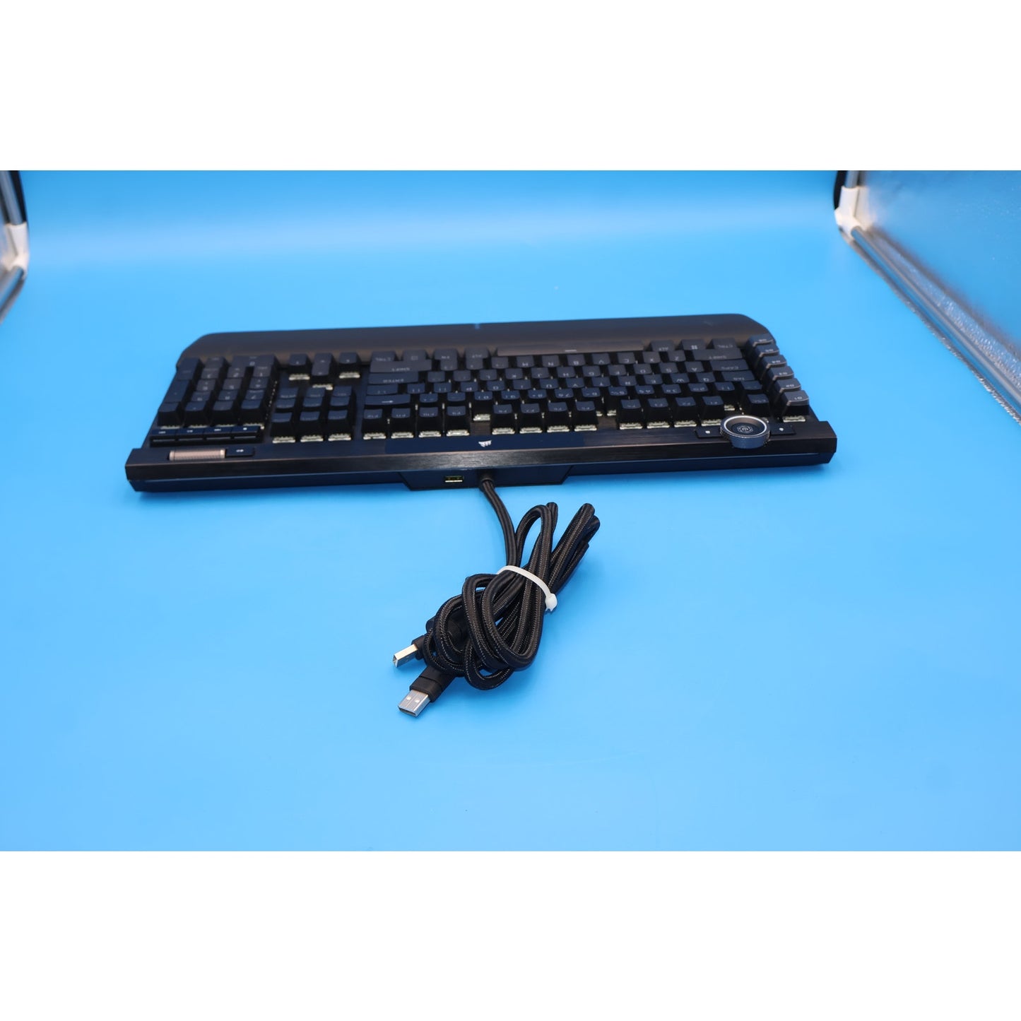 Corsair K100 RGB Optical-Mechanical Gaming Keyboard RGP0136 + Wrist Rest & Pad