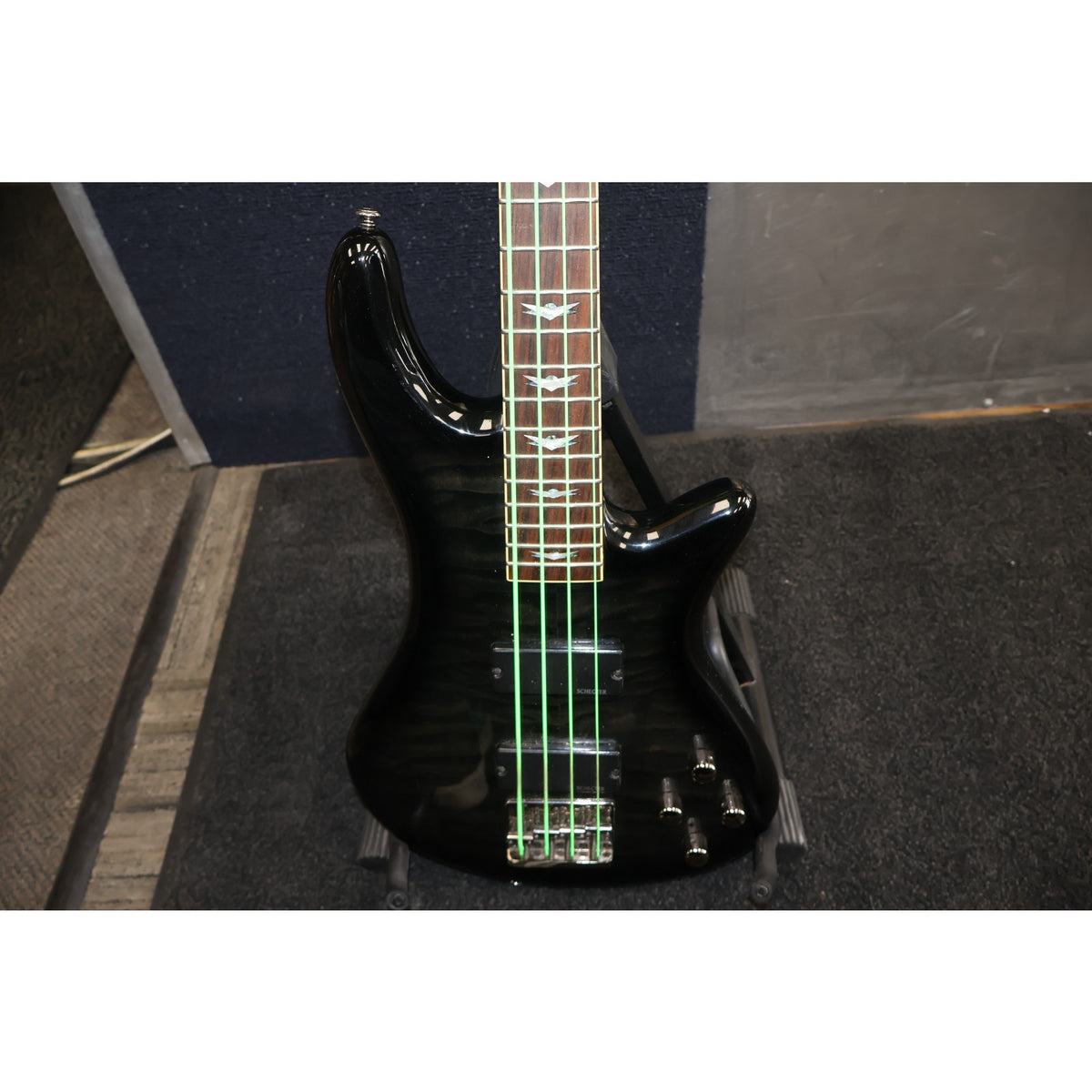 Schecter Stiletto Extreme-4 4-String Active Bass See-Thru Black w/ Hard Case