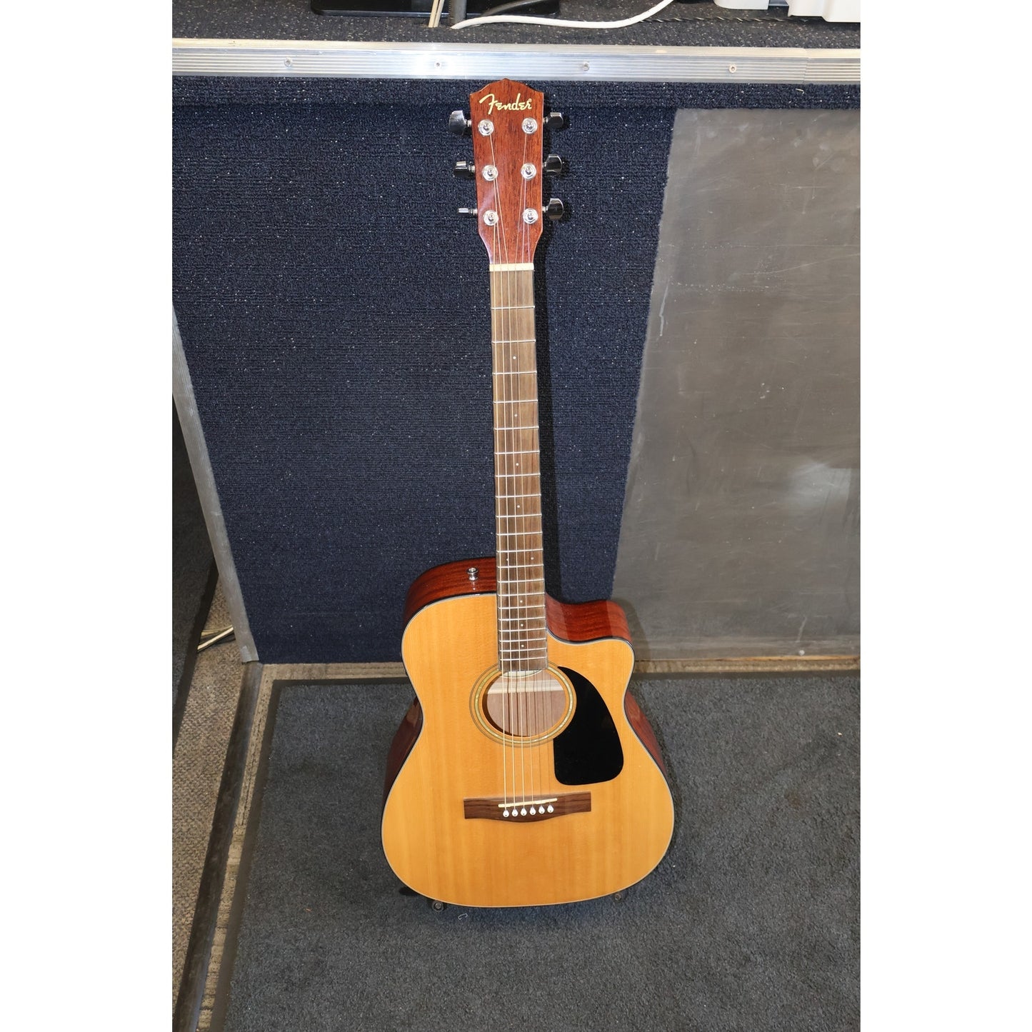 Fender CF-60CE, Acoustic/Electric Guitar