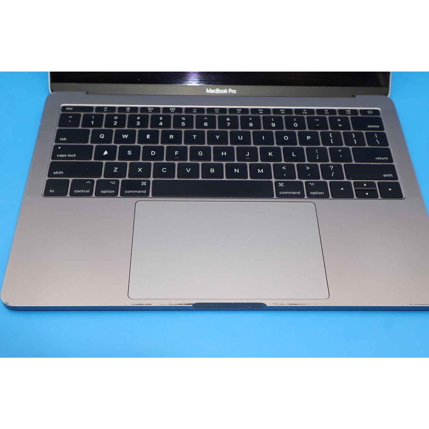 Apple MacBook Pro 13" 2017 (128GB SSD, 8GB RAM, Intel Core i5)