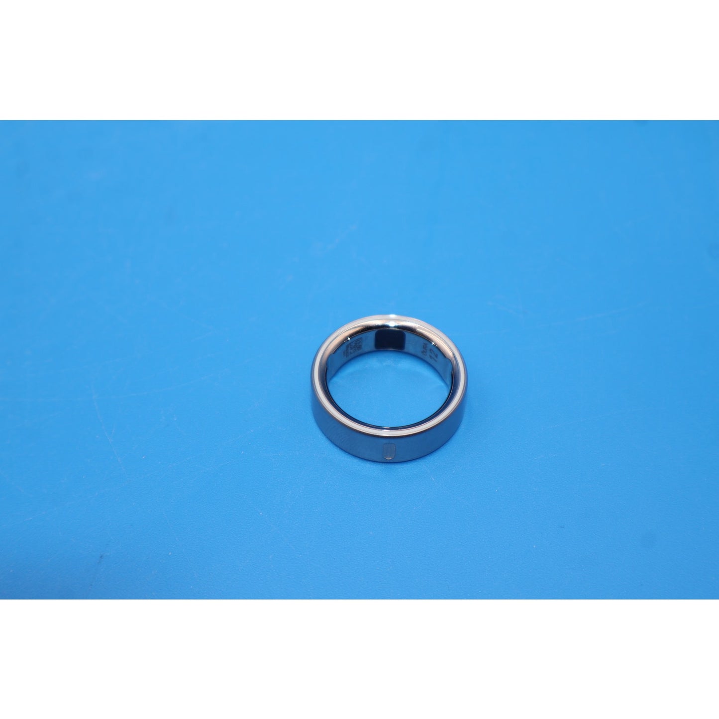 Oura Ring 4 Smart Ring Activity Tracker – Size 12, Brushed Silver