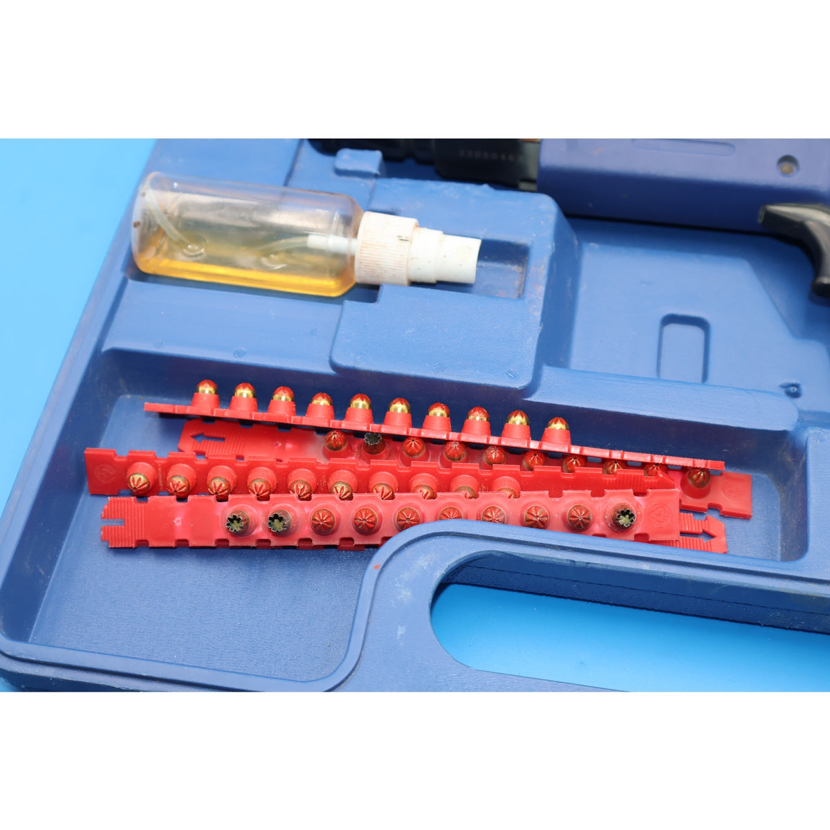 Blue Point BP-301C .27 Cal Semi-Auto Powder Actuated Stud Gun Tool w/ Case