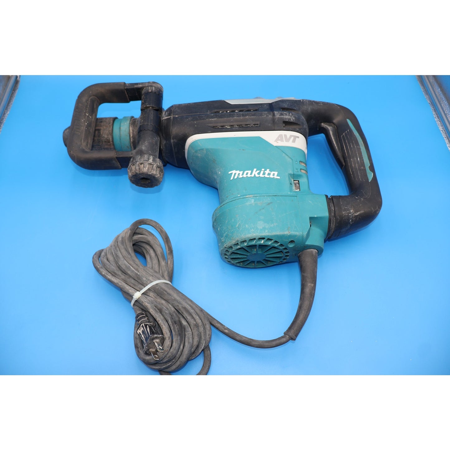 Makita HR4013C 1-9/16" AVT Rotary Hammer Drill, SDS MAX