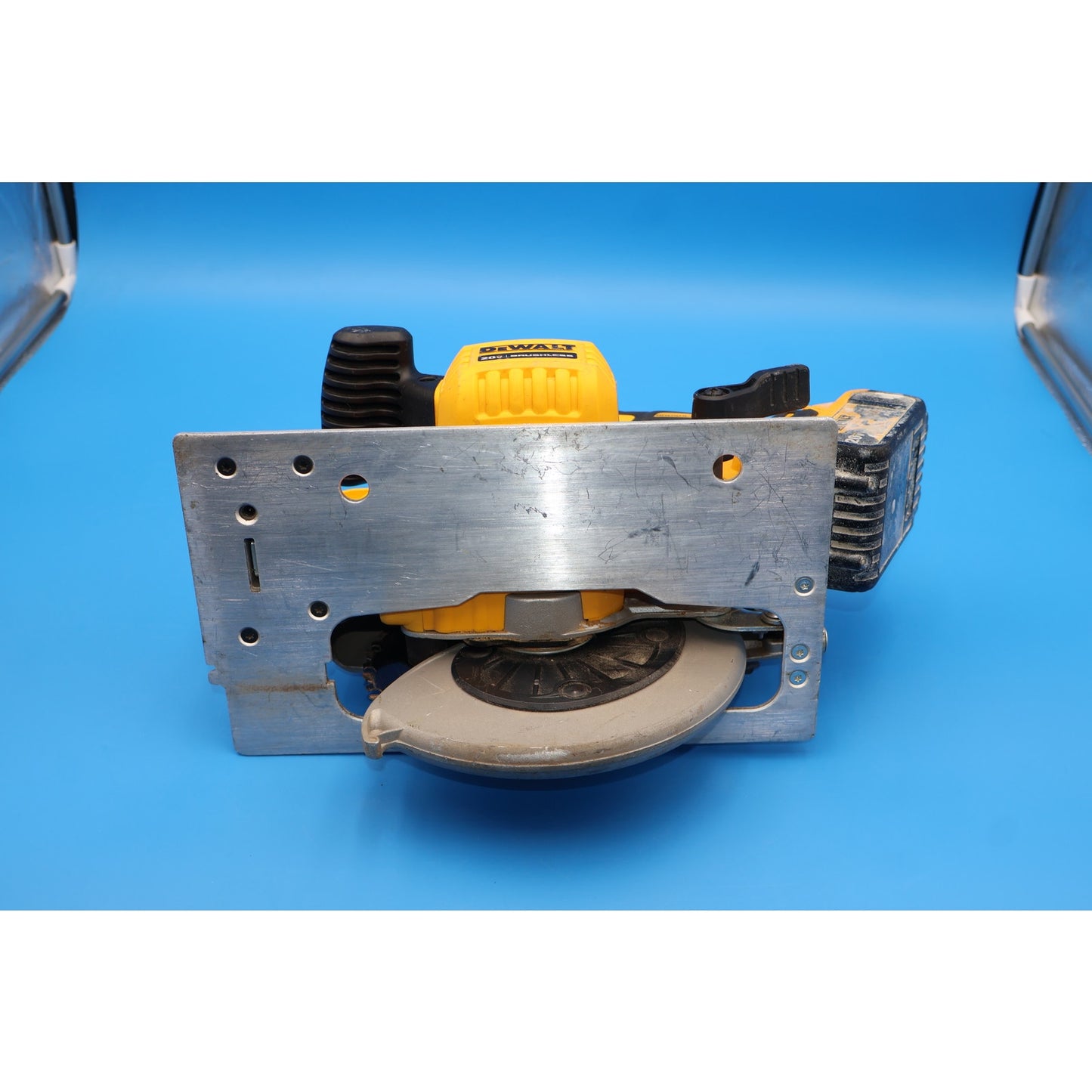 Dewalt DCS574 7-1/4" Cordless Circular Saw Kit, 20V Brushless