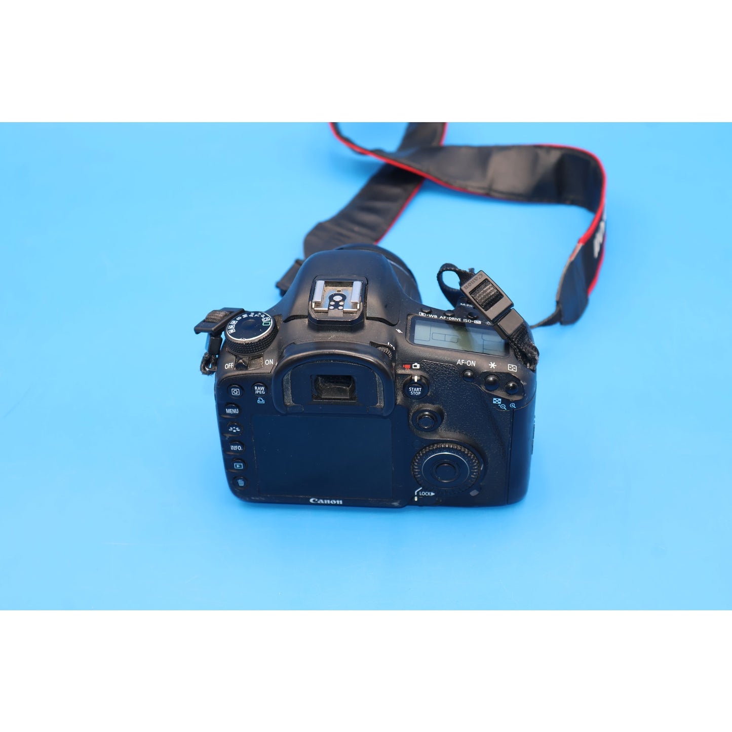 Canon EOS 7D DSLR Camera 18.0mp w/ 18-55mm and Accessories