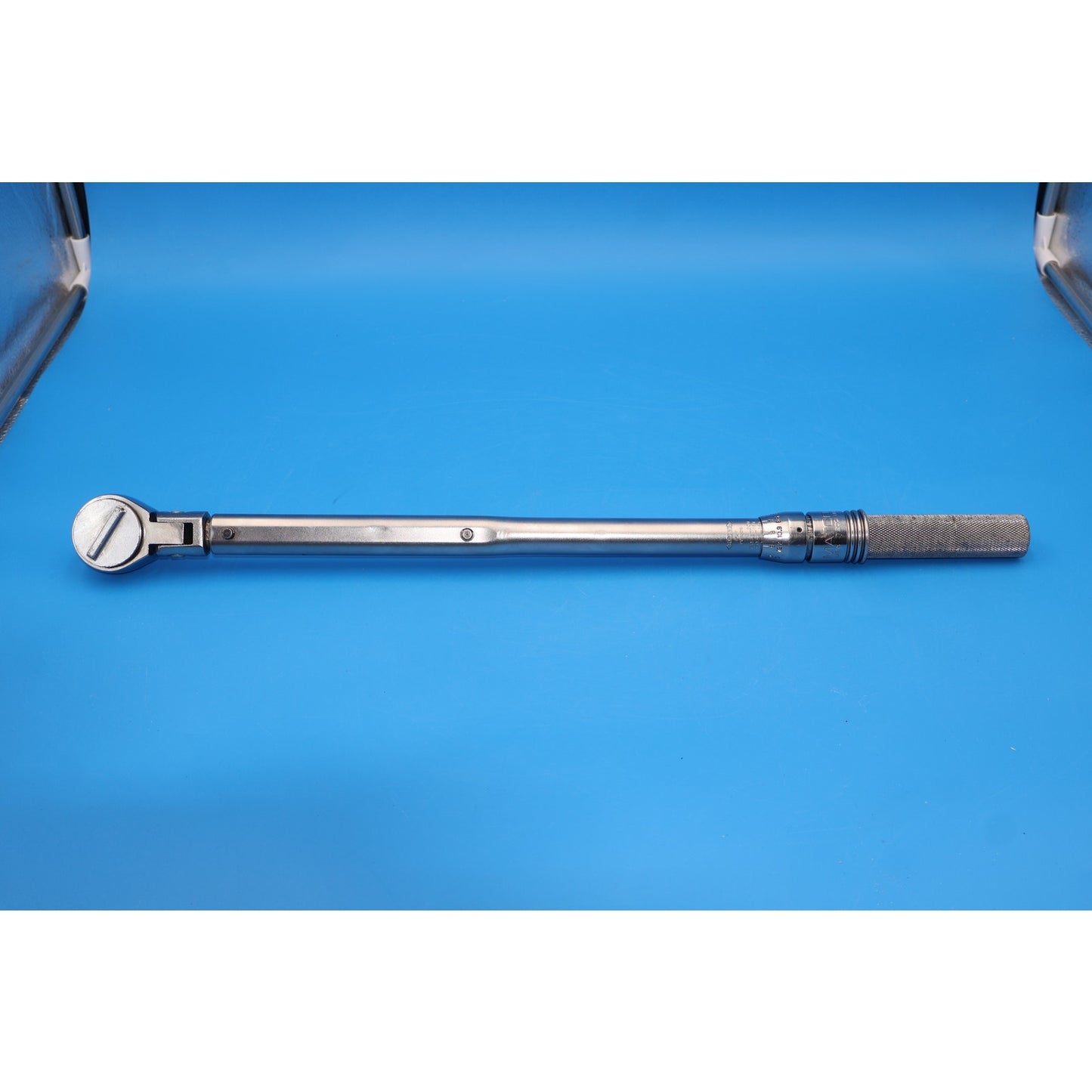 Matco Tool T200FHR 1/2" Drive Torque Wrench 50-200 FT LBS