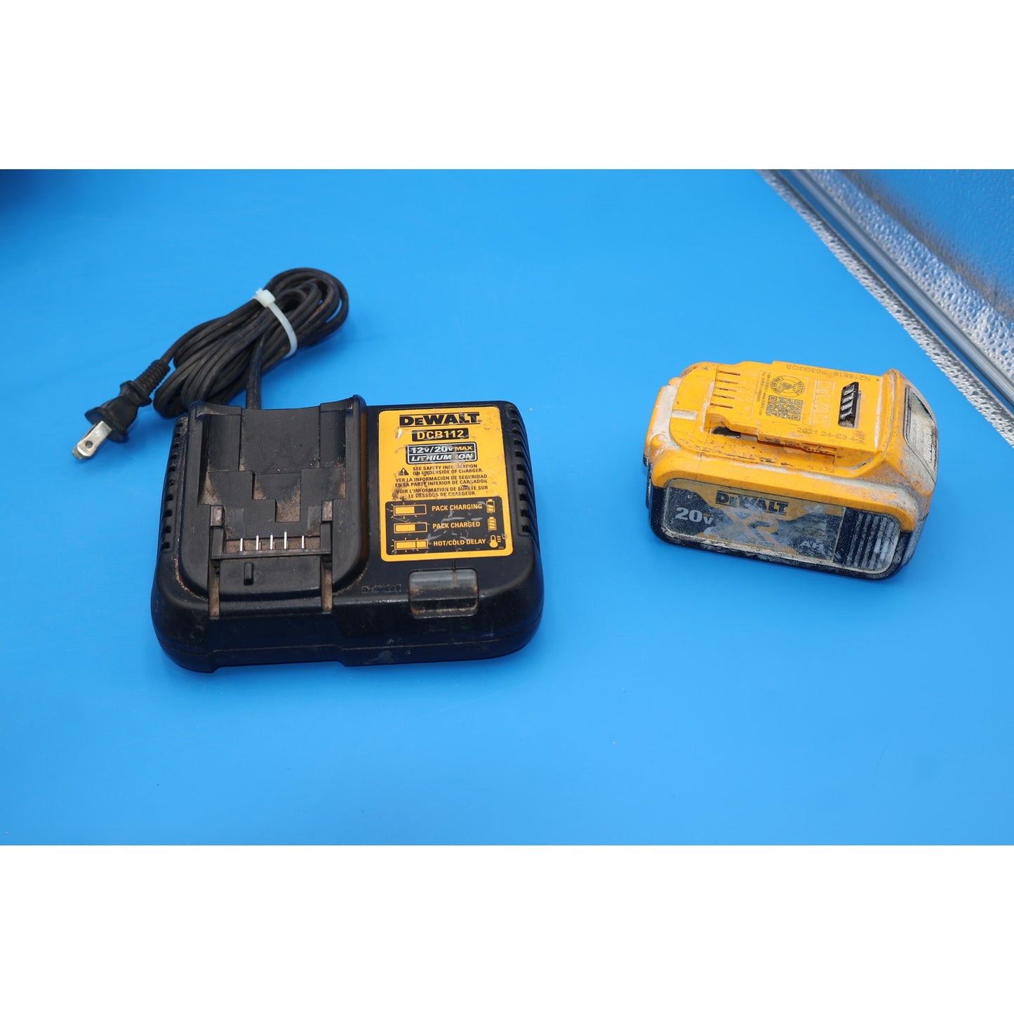 Dewalt DCS574 7-1/4" Cordless Circular Saw Kit, 20V Brushless