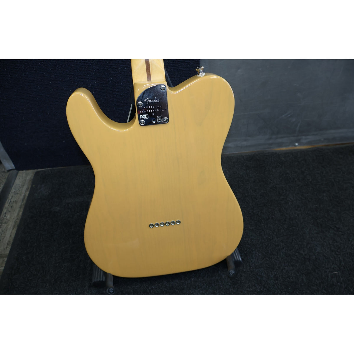 2022 Fender American Professional II Telecaster Butterscotch Blonde  w/ Case