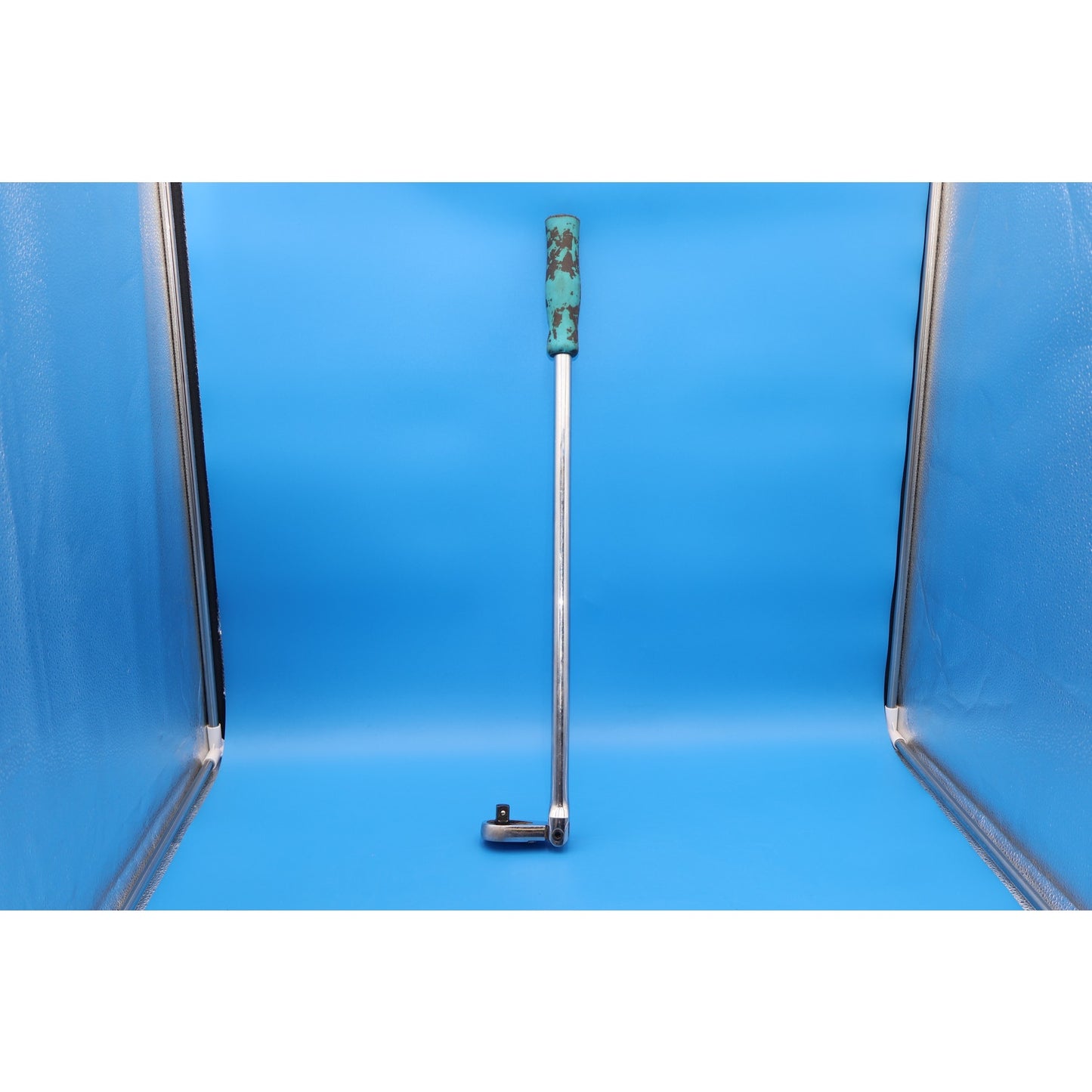 Cornwell SRF80LHBL 27” 1/2” Drive Flex Head 80-Tooth Ratchet Blue Grip USA