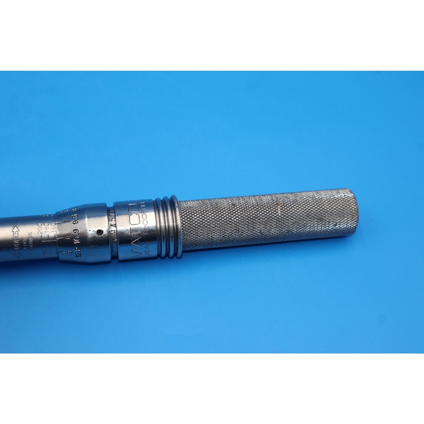 Matco Tool T200FHR 1/2" Drive Torque Wrench 50-200 FT LBS