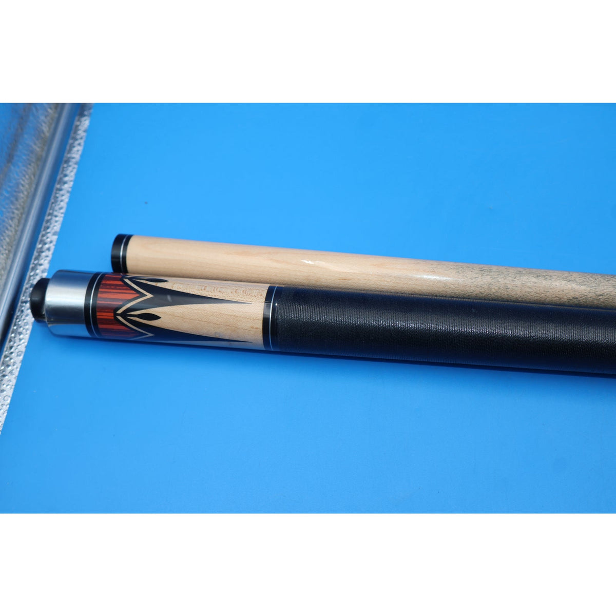 McDermott Star S9 2-Piece Pool Cue 19oz Birdseye Maple w/ DFS Hard Case