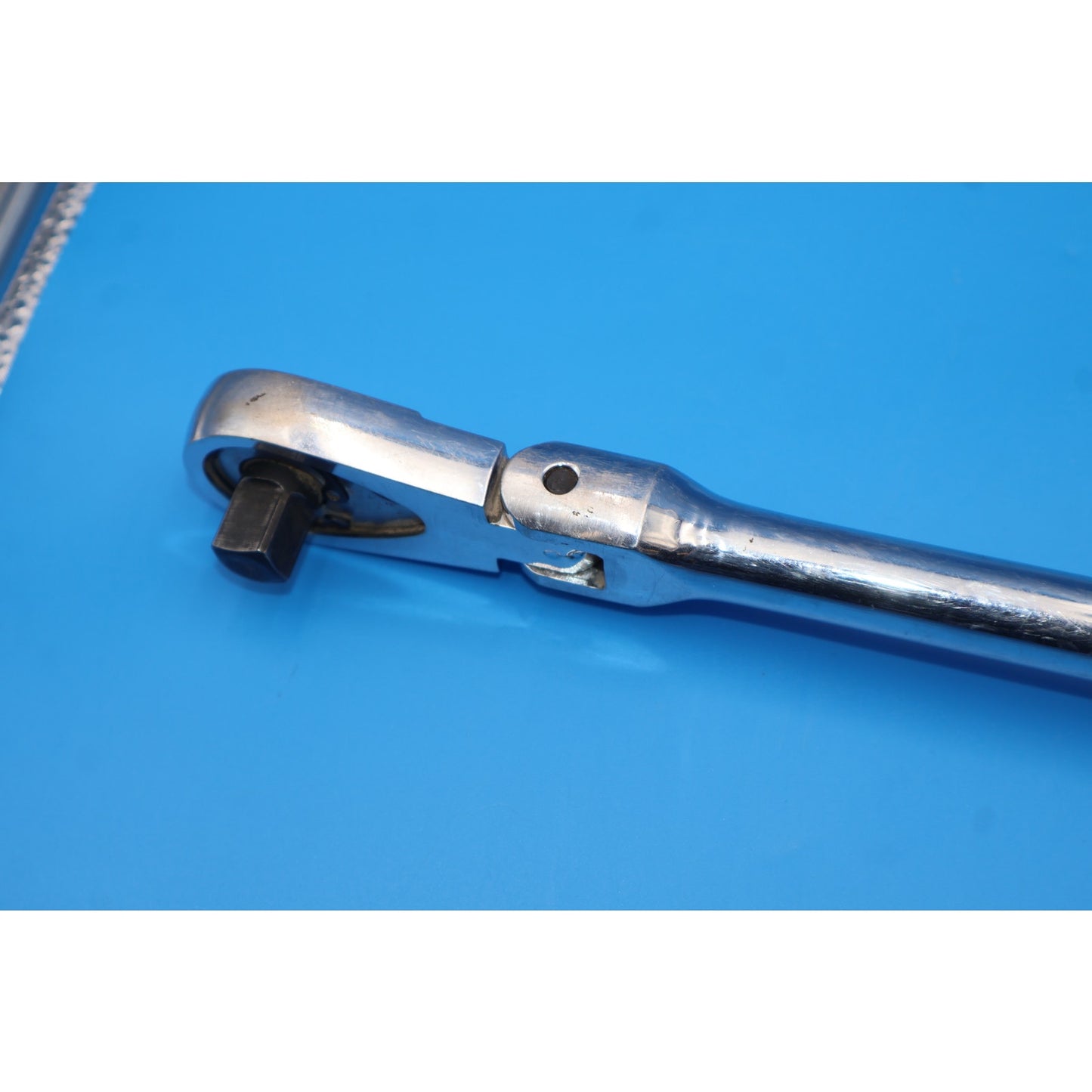 Cornwell SRF80LHBL 27” 1/2” Drive Flex Head 80-Tooth Ratchet Blue Grip USA